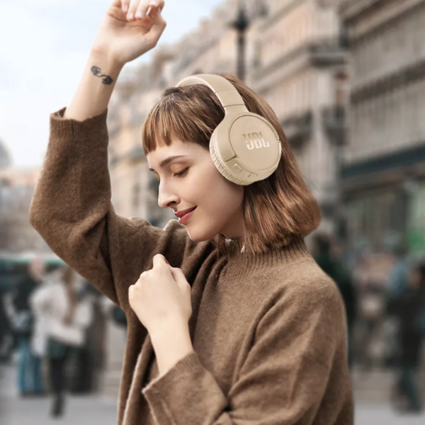 JBL TUNE 710BT Bluetooth Over-Ear Headphones Headphones Wireless Headphones - Image 2